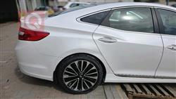 هيونداي أزيرا